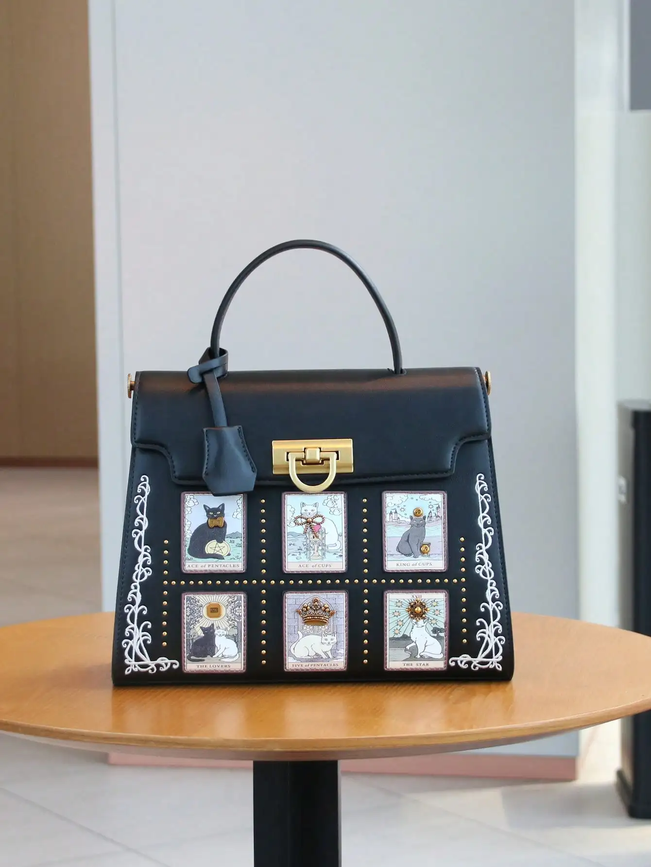 Haute Couture Original Design women's bag 2024 New Luxury Fashion women's bag Hand Embroidered Dream House Handbag Retro Elf Cat