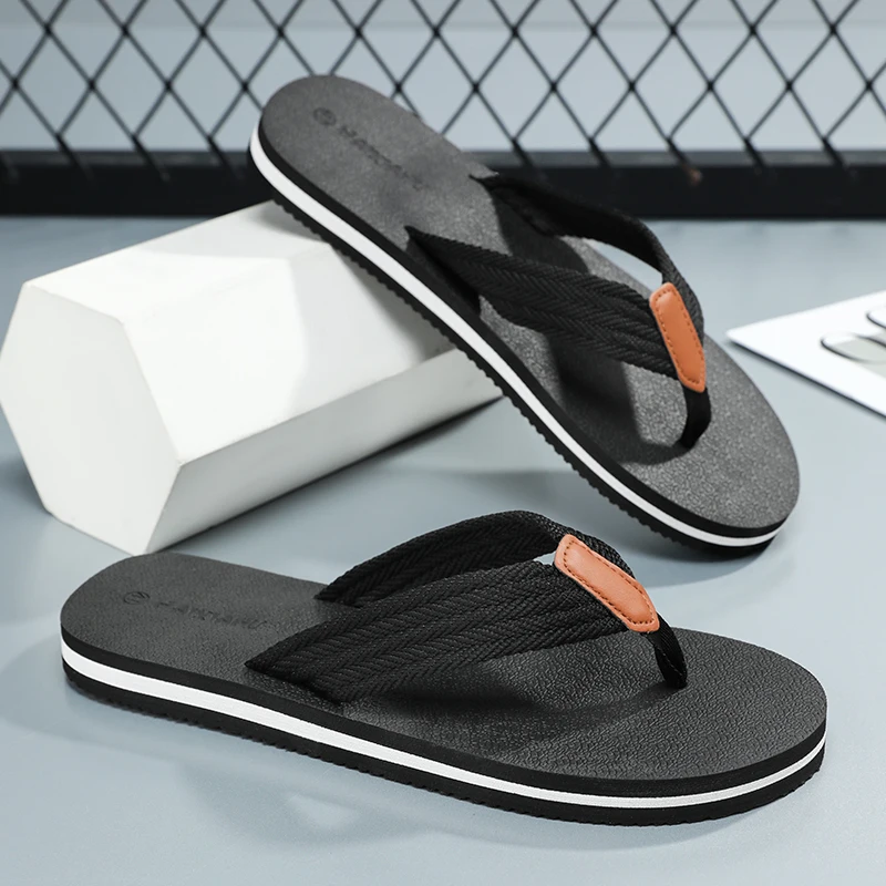 YRZL รองเท้าแตะฤดูร้อนสําหรับผู้ชายรองเท้าแตะชายหาดระบายอากาศไม่ลื่นน้ําหนักเบาสบายรองเท้าแตะผู้ชายรองเท้าลําลองกลางแจ้ง