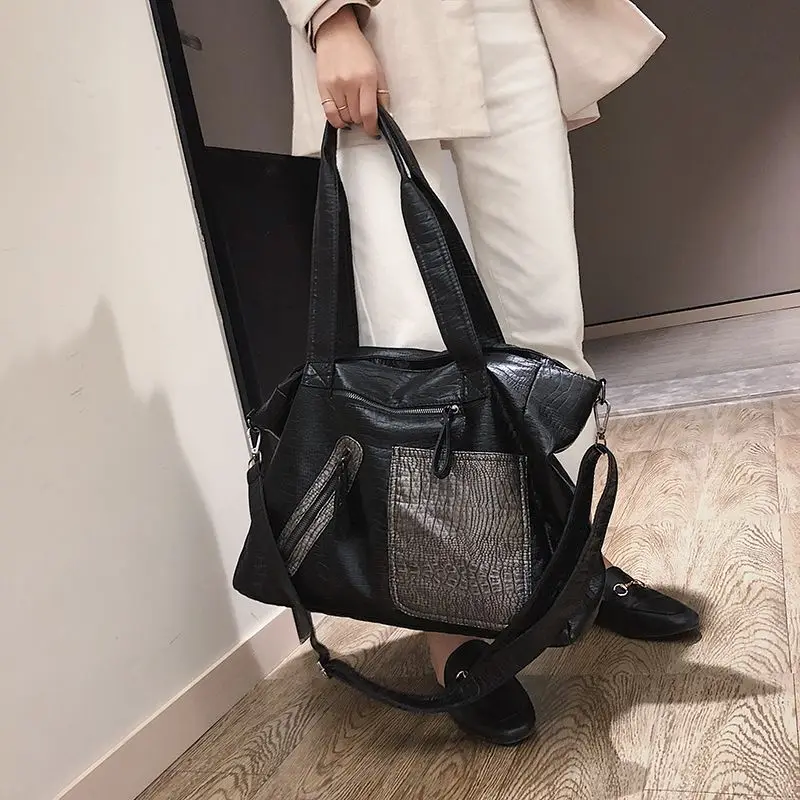 Ms. New Style Korean Version Large Capacity Bag Large Capacity Western Style Commuting Soft Leather Casual Crossbody Bag