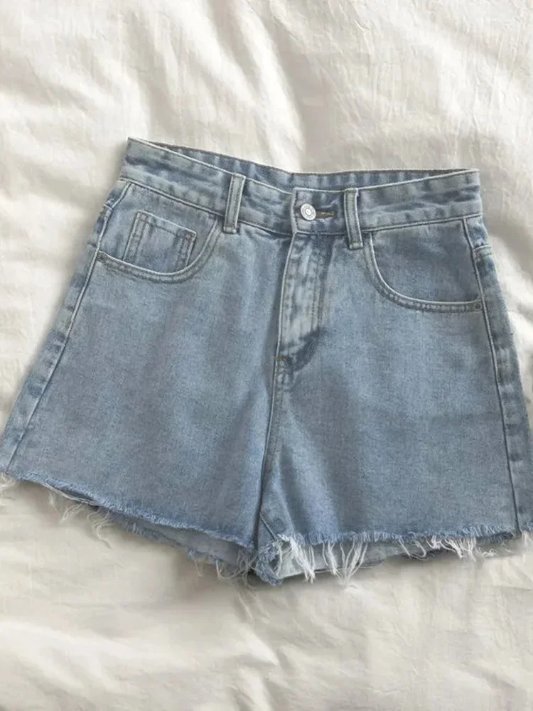 Korean High Waisted Raw Edge Denim Shorts Women's 2023 Summer New Basic Button Pocket Denim Shorts Street Denim Pant