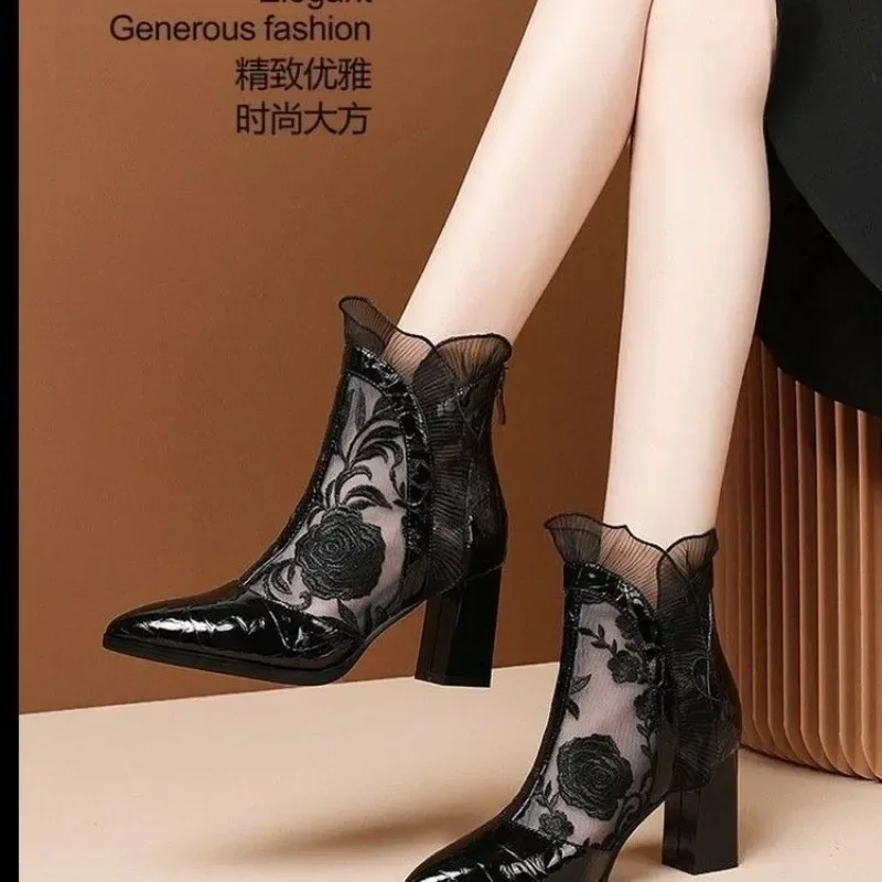 Ethnic Style Retro Lace High Heels Ankle Boots Women Autumn Embroider Pointed Toe Platform Short Boot Thick Heeled Pumps Zapatos