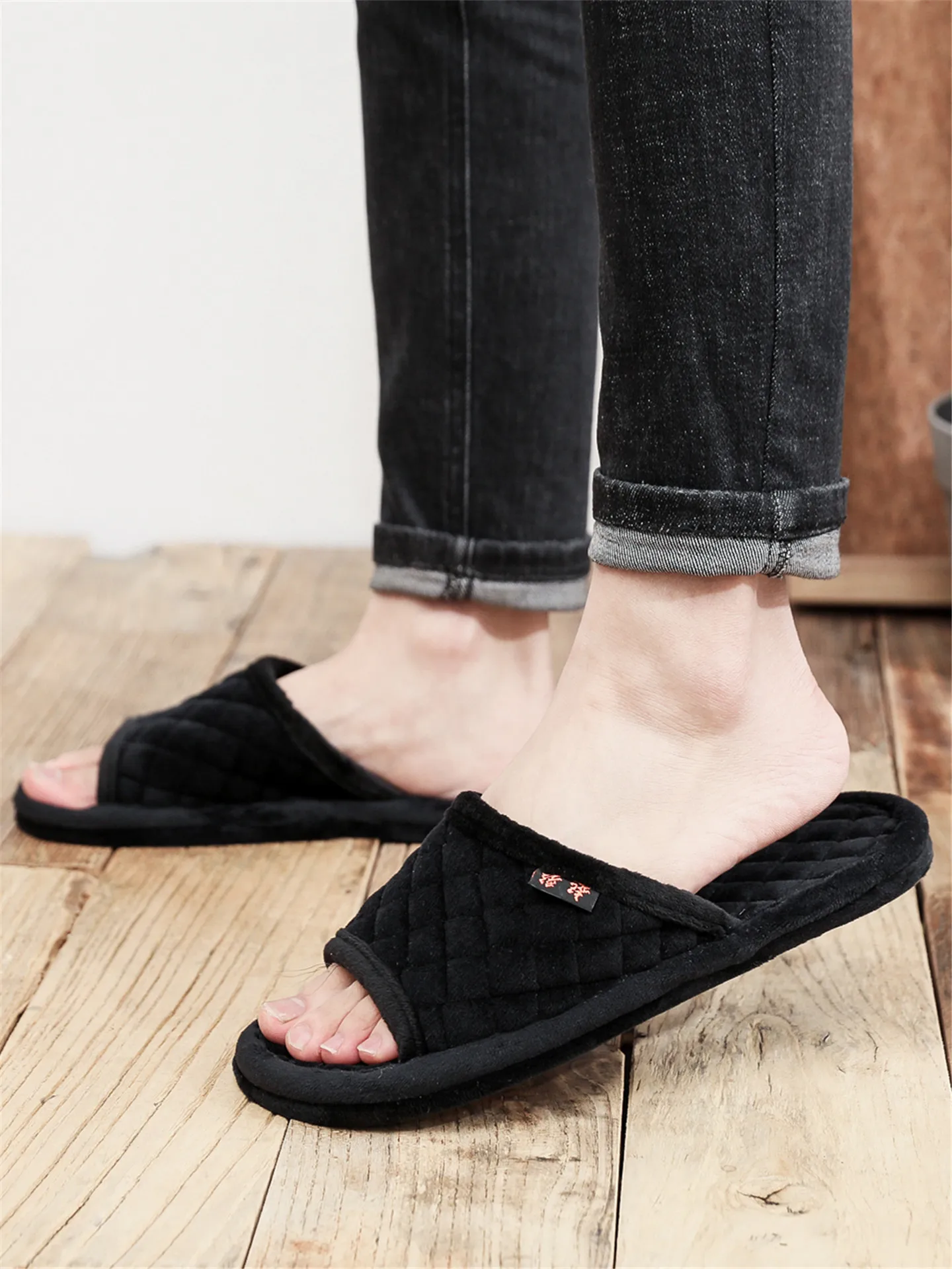 New Korean Style Crystal Velvet Home Slippers Silent Indoor Shoes Machine Washable for Men And Women Couples Floor Slippers