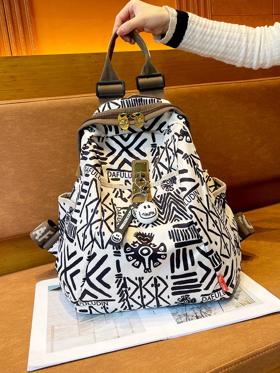Trendy Brand Oxford Cloth Lightweight Waterproof Backpack Women's Fashion Backpack Casual Mountaineering Travel Schoolbag