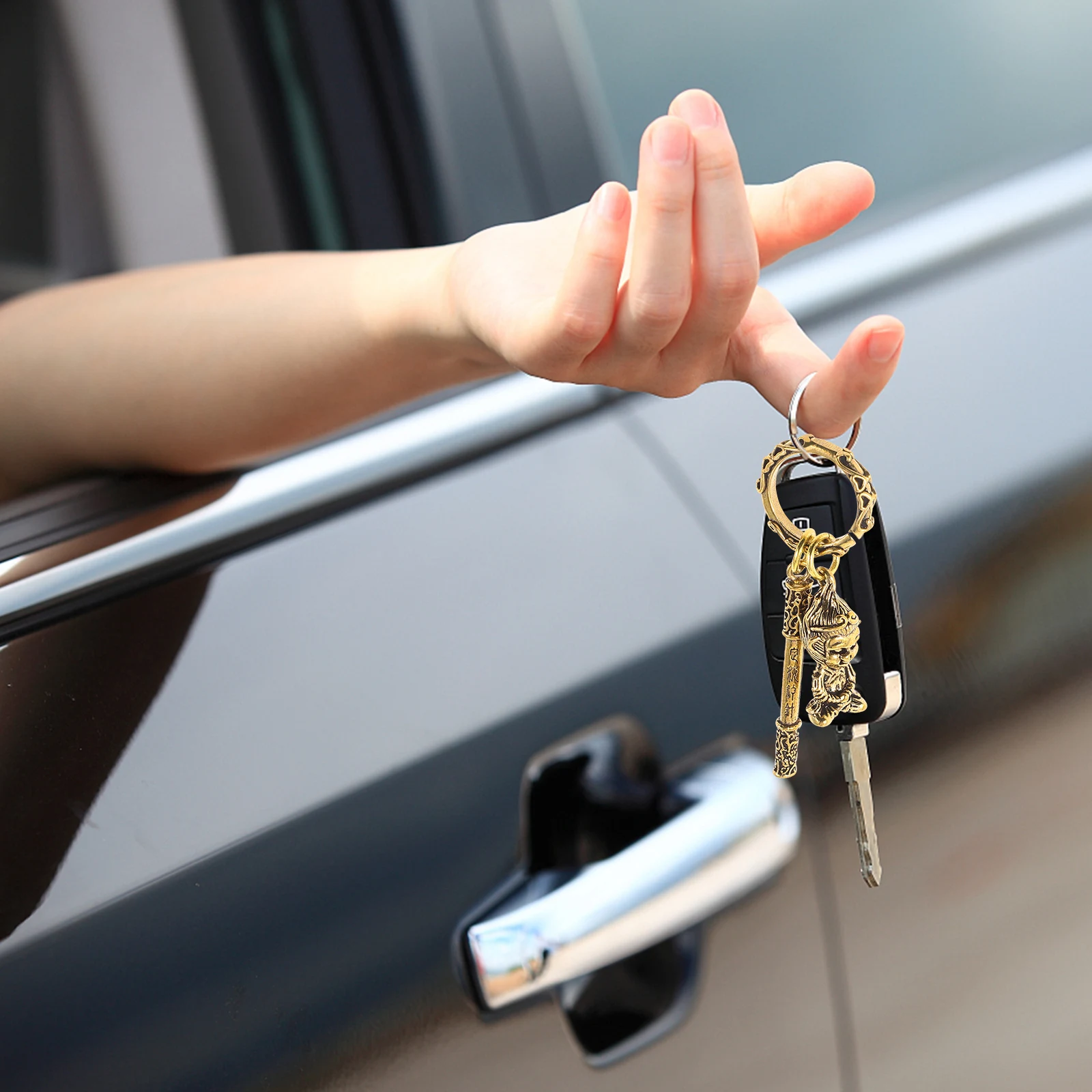 

Brass Monkey King Pendant Durable Fading Resistant Lucky Charm Car Key Holder Bag Hook Ornament Retro Wukong Figure Tassel Key