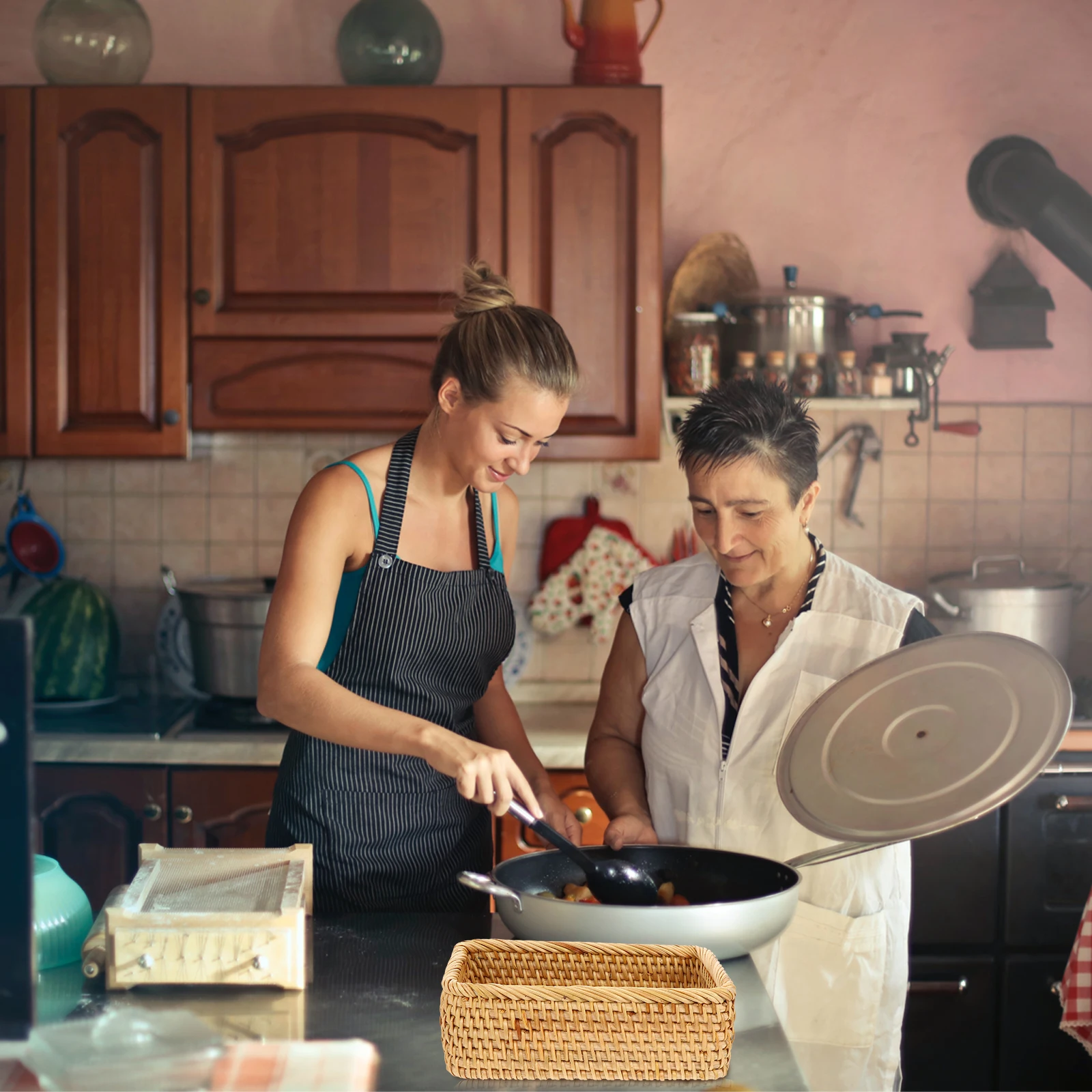 

1pc Rattan Woven Storage Box Handmade For Desktop Organizer Fruit Serving Snack Basket Living Room Decor Household Small