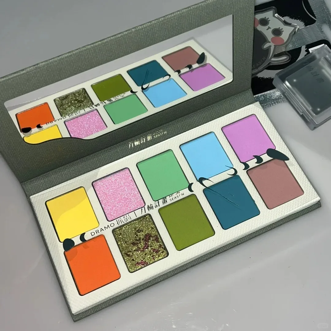 DRAMO Old Mushroom Co-name Y2K 10 ألوان ظلال عيون غير لامعة لامعة الحرباء لوحة ظلال عيون أخضر أصفر مكياج عيون