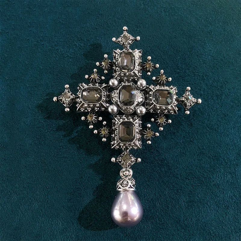 New Baroque Rhinestone Brooch  For Women Retro Metal Cross Pearl Temperament Coat Collar Pin Corsage Party Jewelry Accessories