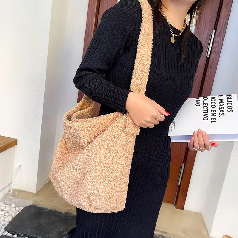 Модная сумка на плечо из искусственной овчины, большая вместимость, однотонная, Toto, мягкая, зимняя