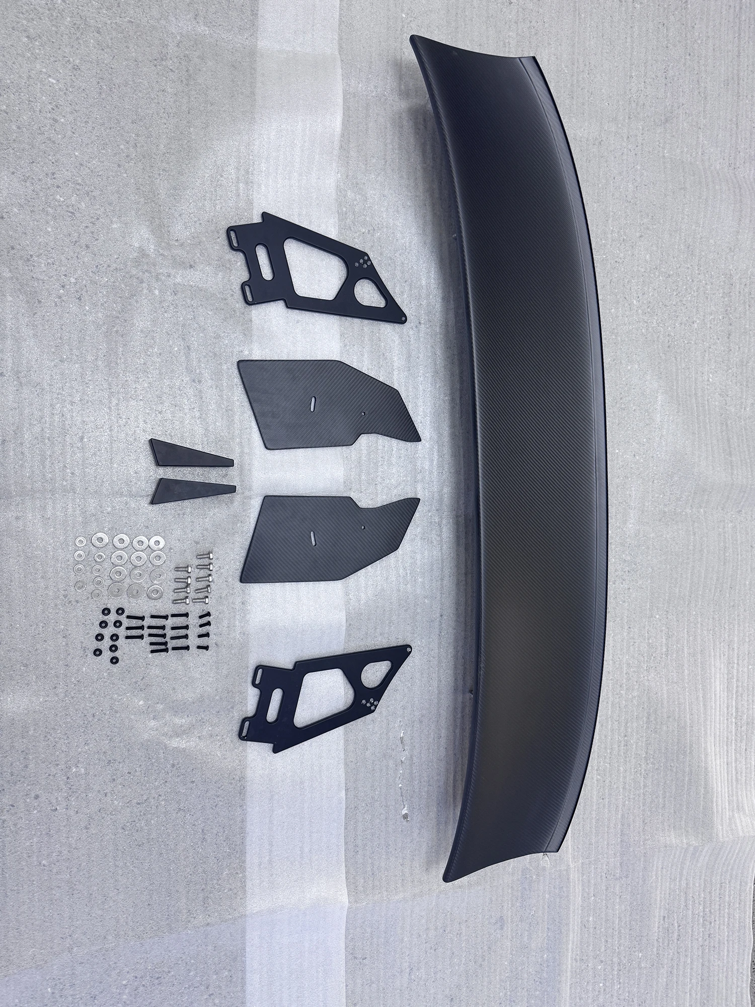 GT4 Style Dry Carbon Fiber Rear Wing Spoiler for F82 M4 Body Kit 2