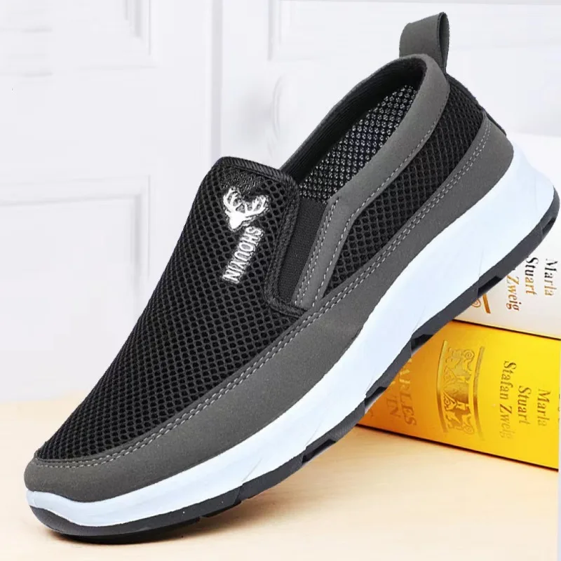 Zapatillas de tenis de lona para hombre, zapatos informales cómodos y transpirables con suelas suaves, vulcanizados, Gent