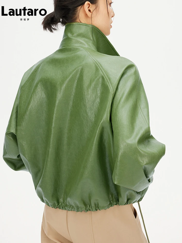 Chaqueta Corta de Cuero Sintético Verde para Mujer, Marca Lautaro, Primavera-Otoño 2026, con Cierre, Diseño de Lujo, Estilo Coreano Informal y Holgado