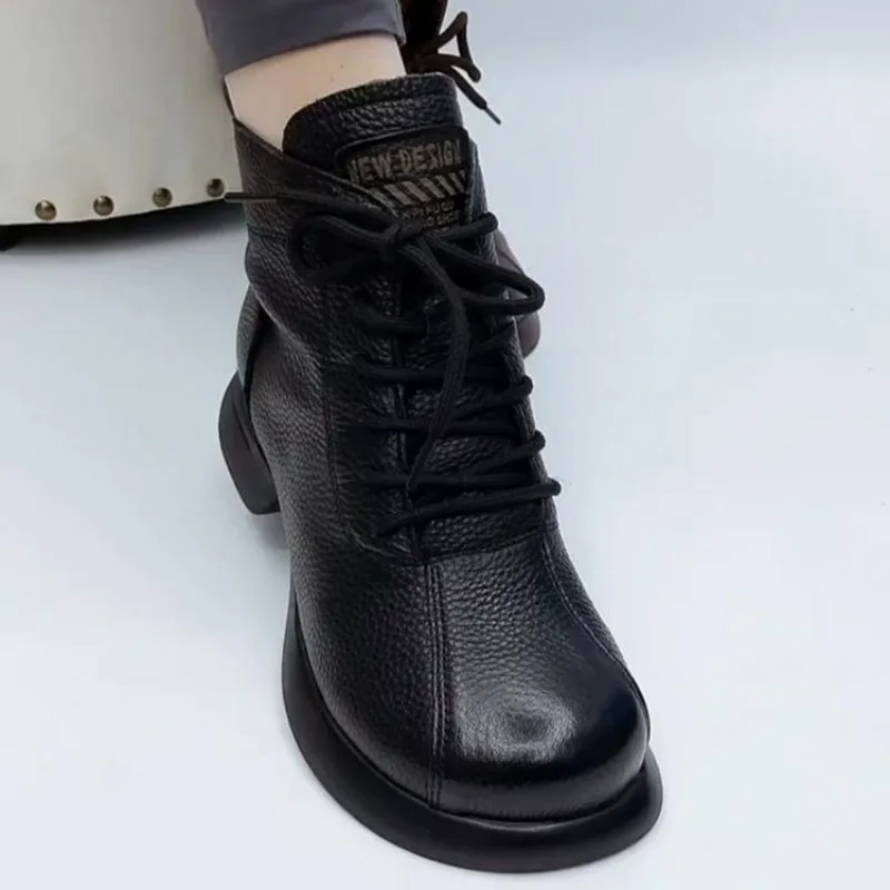 Thick Soled Sneakers Women\'s Simple Lace Up Wide Strip Fashionable Round Toe Casual Boots Platform Leather Women\'s Boots 2023