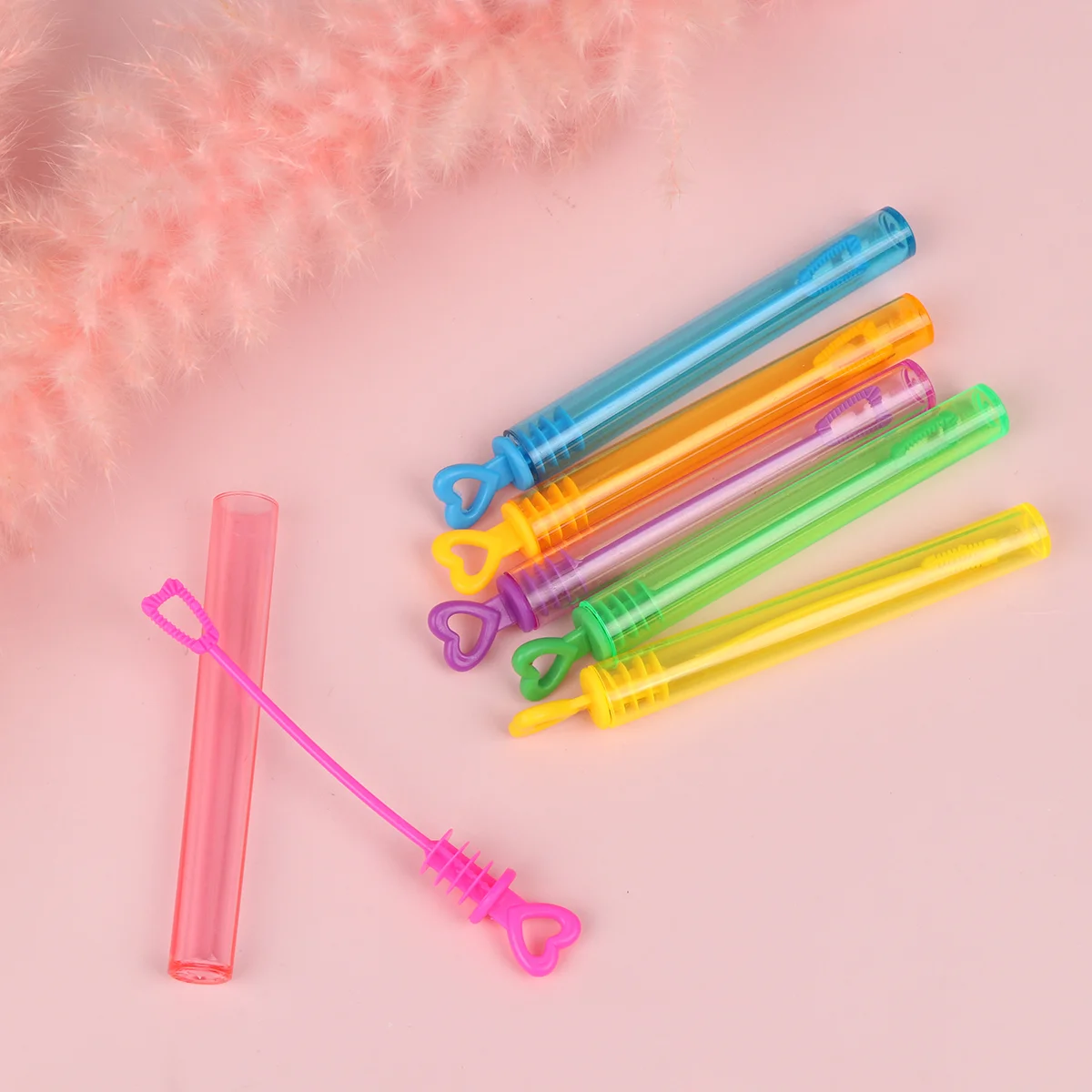 24 stücke Herz-förmigen Leere Blase Stick Bunte Wasser Flasche Blase Zauberstäbe Spielzeug Hochzeit Blase Maker Stick Party Gefälligkeiten für Geburtsd