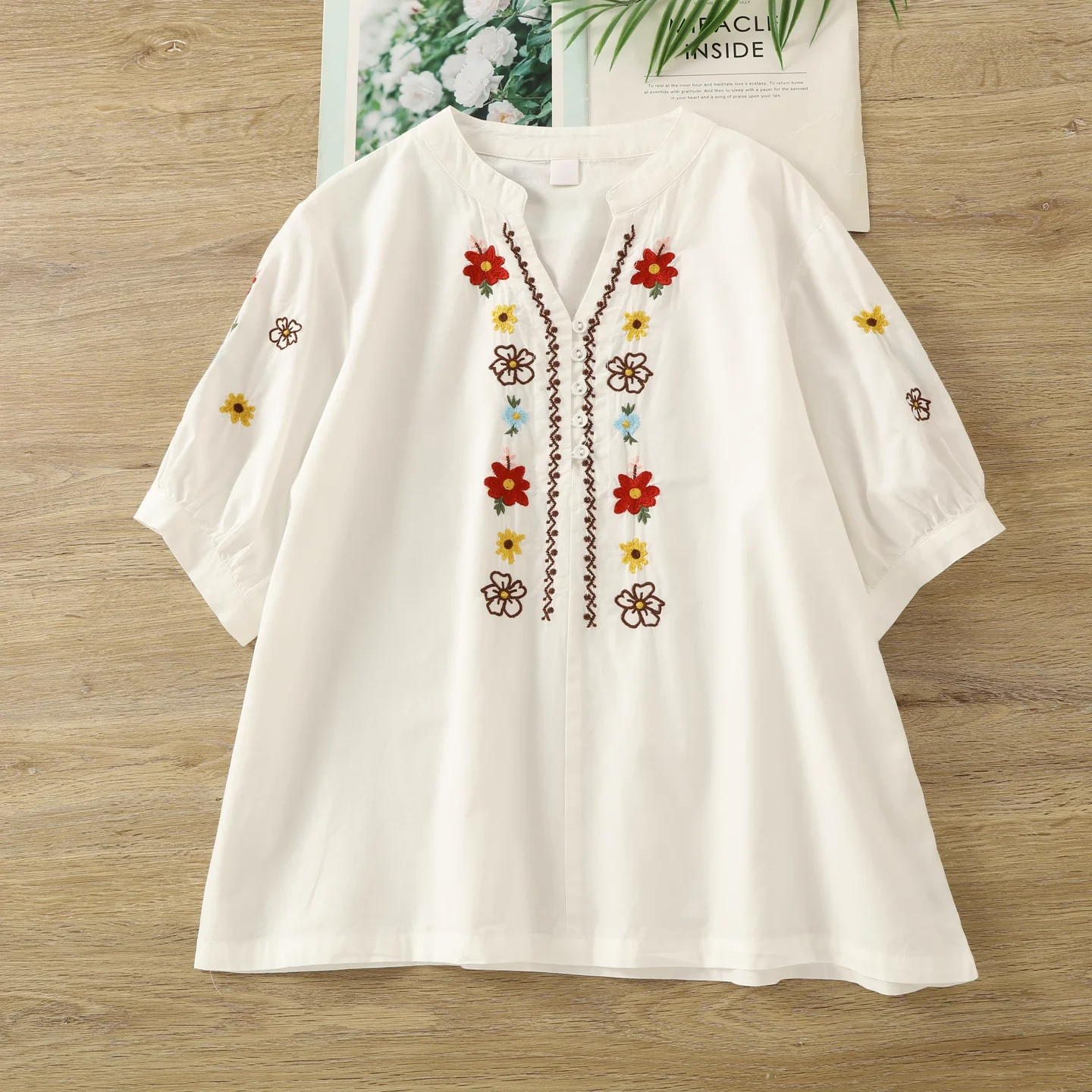 

Women's Ethnic Style 100% Cotton Embroidery Literature Short Sleeve Shirt Vintage V-Neck Women's Fashion Boho Shirt