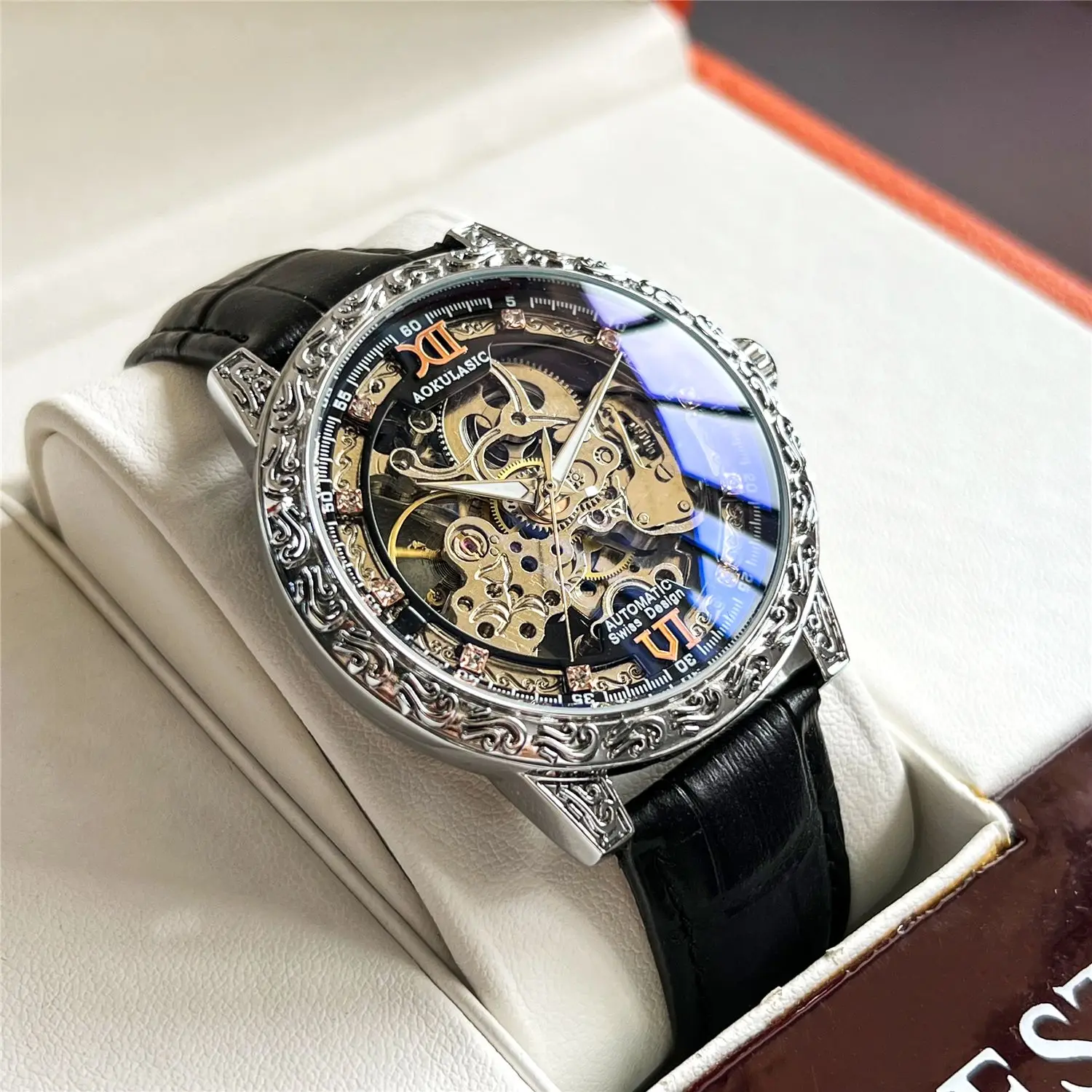 

New High-Value Lightweight Luxury Hollow Automatic Mechanical Watch for Men, Fashionable Business Casual European and American Style Men's Watch, Trendy Versatile High-End Men's Watch, Popular Cross-Border Gift Choice, High Cost-Performance Durable and Pr