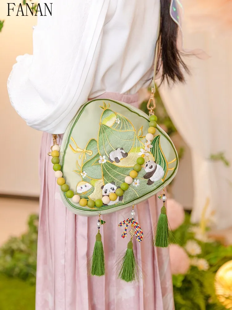 

Embroidery Panda Cartoon Girls Crossbody Bags Sweet and Cute Women's Mobile Phone Bag Cute 2026 New Fashion