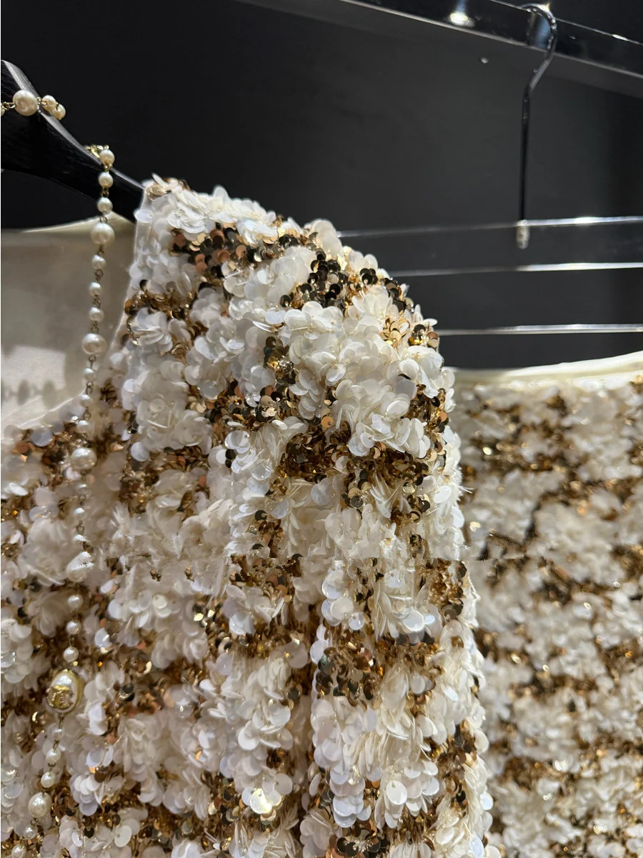 2025 Women's Autumn New High-End 2pcs Embroidered Short Jacket Sequins Hand Sleeves Ostrich Feather Tops Skirts Two-Piece Sets