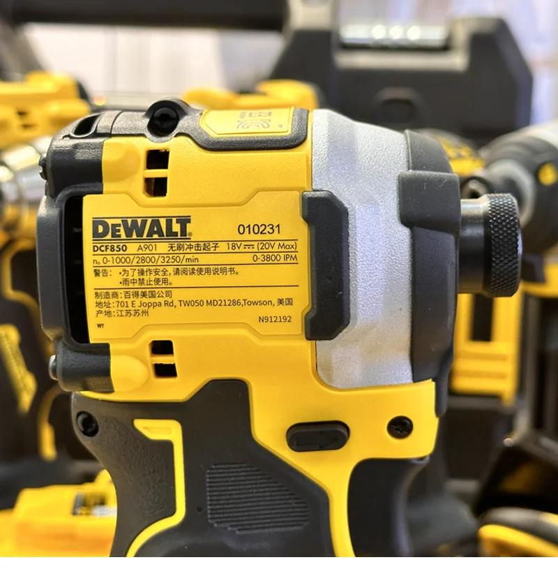 DEWALT 20V Brushless Cordless Impact Driver - 205Nm Torque