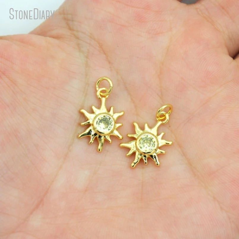 5Pcs Wholesale Gold Color Copper Invisible Setting Cubic Zirconia Sun Jewelry Pendant PM50352