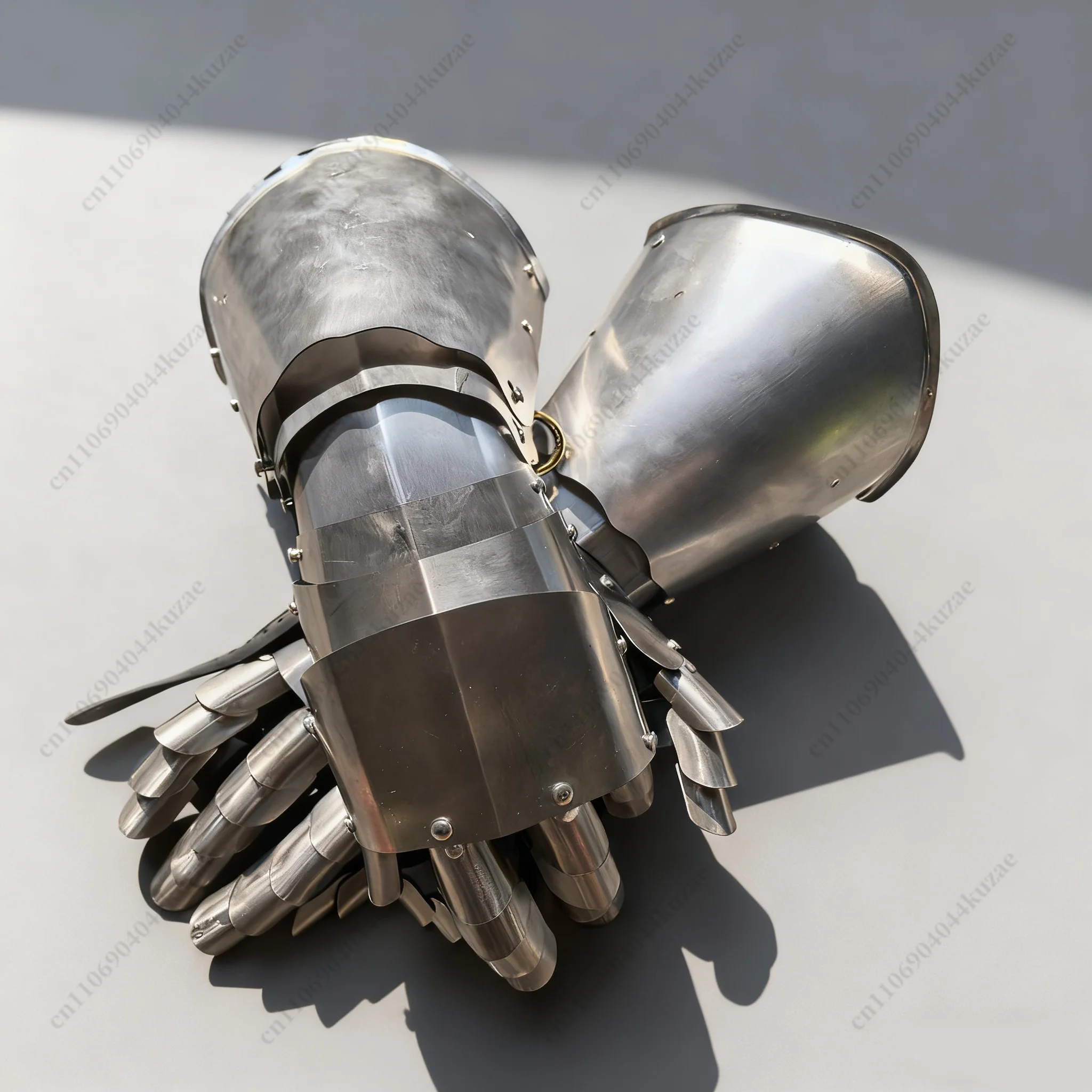 Gothic Knight Medieval European Wrist Finger Armor Wearable Iron Gloves