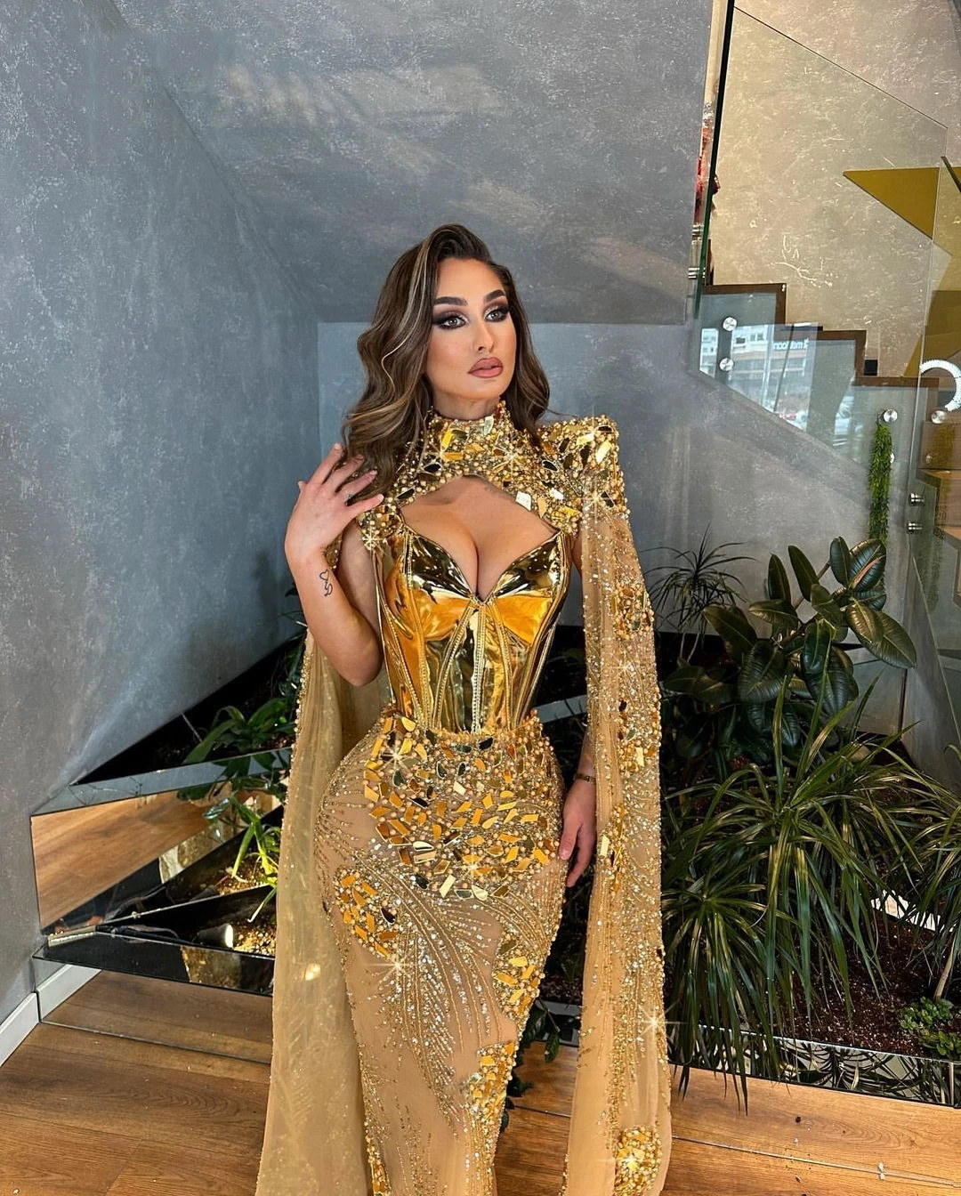 Unique Gold Mermaid Prom Dresses Cape Sleeves Shiny Sequins Beading Illusion Evening Gowns Custom Made Robe De Soirée