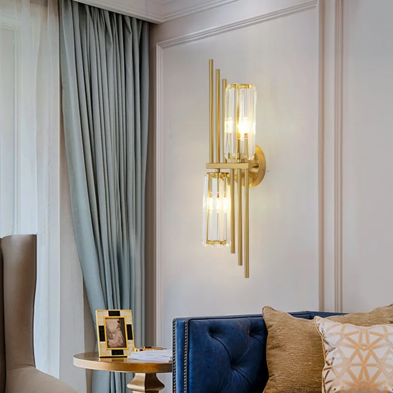 مصابيح حائط كريستالية فاخرة بريق ذهبي لغرفة المعيشة وغرفة النوم الأمريكية الحديثة بجانب السرير تركيبات أضواء الشمعدانات المزخرفة الاسكندنافية #4