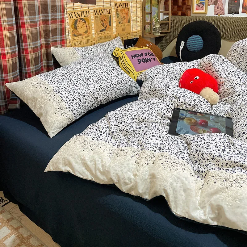 French Double-Layer Yarn Printing Bedding Set Comfort Colorfast Comforter Sets with Lace Retro Floral Skin-Friendly Bed Linens