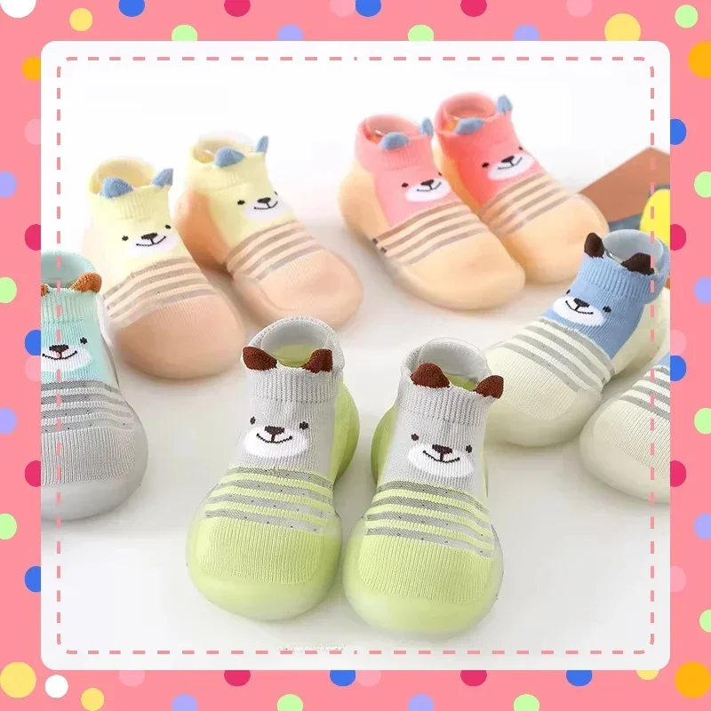 Kaus Kaki Bayi Anti Selip dan Anti Aus Anak-anak Gaya Klasik Sepatu Jalan Bayi Kartun, Kaus Kaki Lantai Sepatu Jaring Bersirkulasi Musim Panas