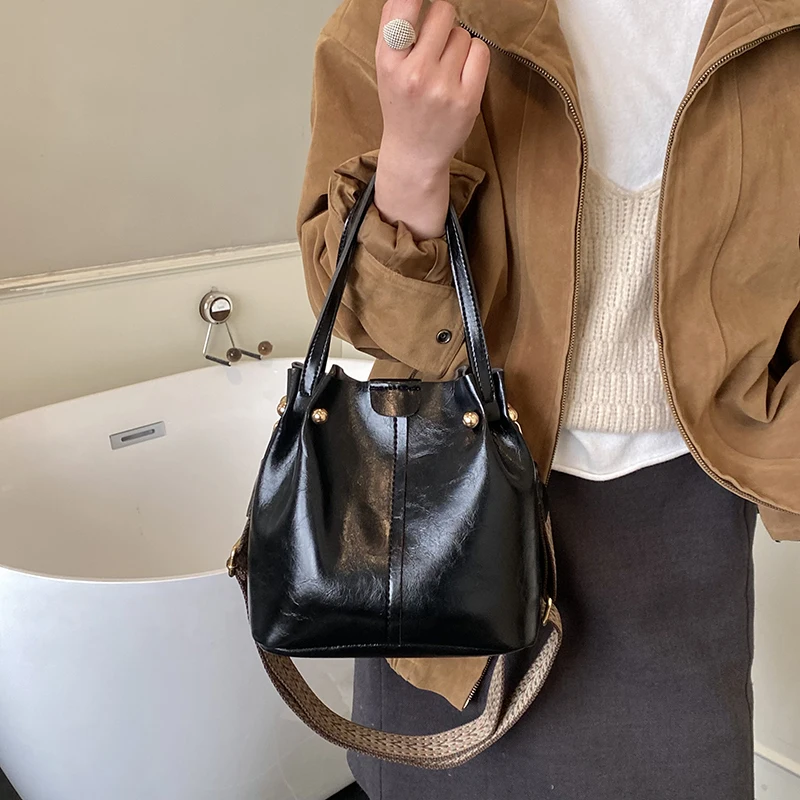 

Small Fashion Designer Pu Leather Women's Handbags Good Casual Ladies Tote Female Black Bucket Women Shoulder Crossbody Bag