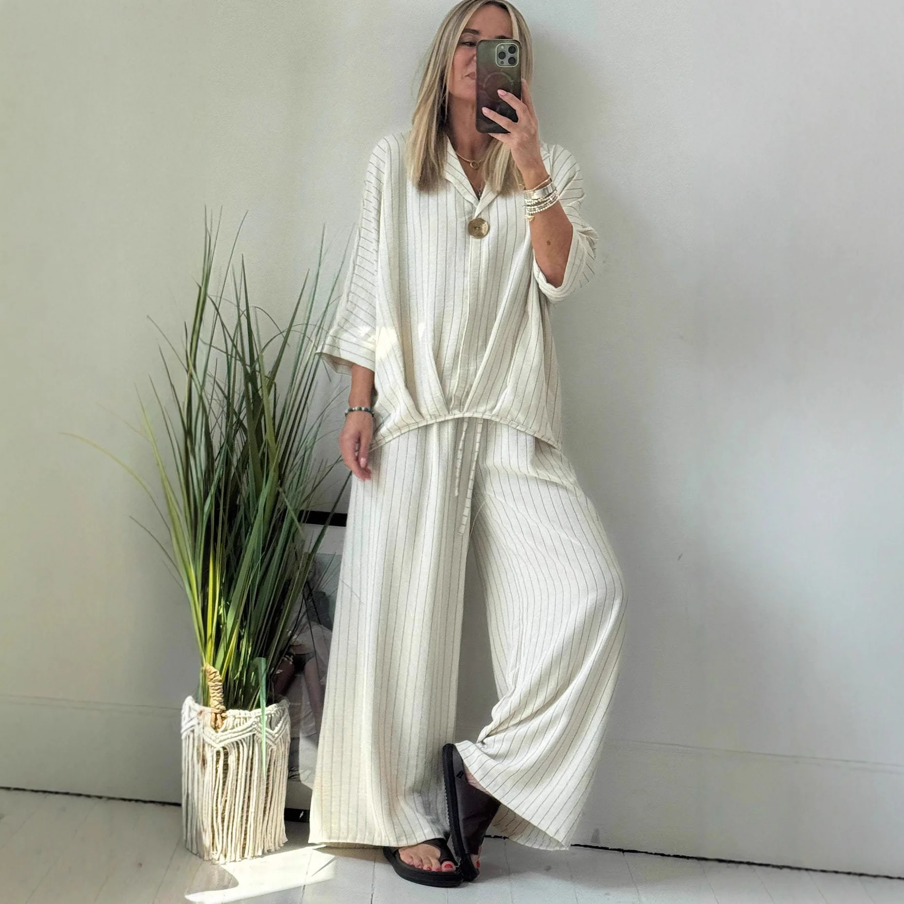 

2025 New Women Striped Minimalist Set Stand Collar Loose Casual Top Elastic Waist Long Pants Fashion Trendy Two Piece Outfit