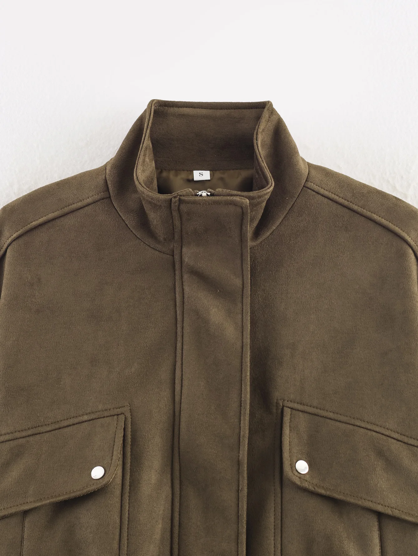 التجارة الخارجية الأمريكية الملابس النسائية النمط الأوروبي والأمريكي الخريف موضة جديدة عادية من جلد الغزال الوقوف طوق سترة علوية