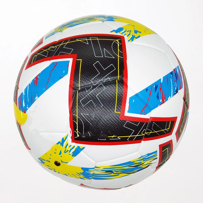 Рисунок 3 - Бесшовный футбольный мяч из ПУ для команды