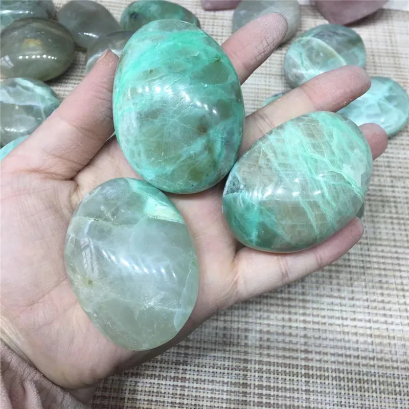 Natural Green Color Moonstone Stone Crystal Palm Stones Plaything Healing Crystals And Home Decoration