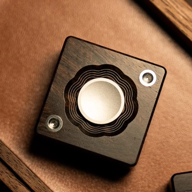 CDオーディオ再生機ハンドミニフィジェットスピナー回転ローラー指先スピニングトップチップEDCオフィスデスクおもちゃジャイロ不安解消