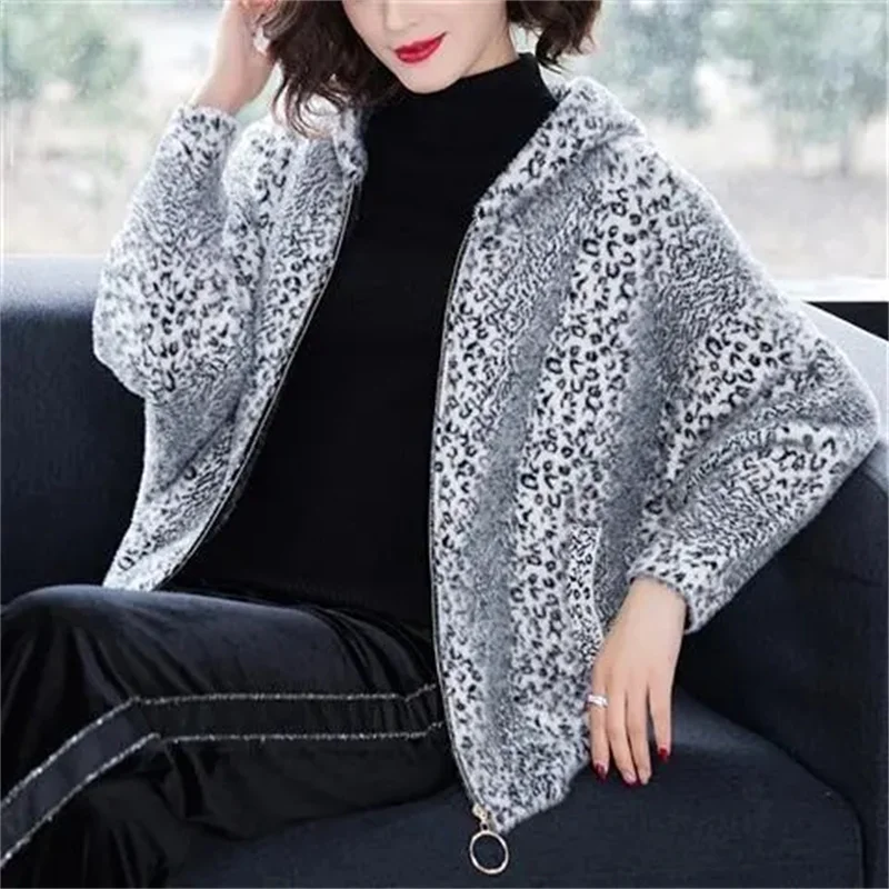 Autumn Winter Leopard Print Fur Coat Women's Knitted Cardigan Short Coats Faux Mink Fur Hooded Batwing Sleeve Thicken Outerwear