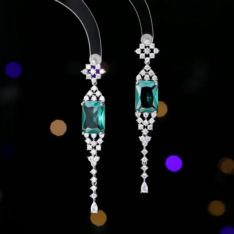 

The new light luxury and high-end earrings are exquisitely crafted with zircon inlaid s925 silver needle long tassel earrings