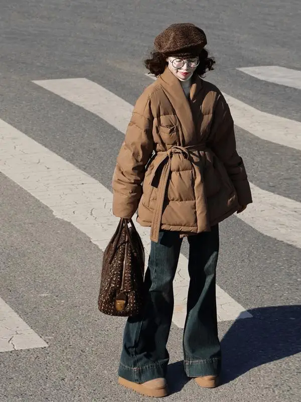 

Элегантное коричневое хлопковое пальто с поясом на талии, длинное зимнее пальто, стильное для повседневной носки, корейский свободный крой, теплое, с V-образным вырезом, длинными рукавами