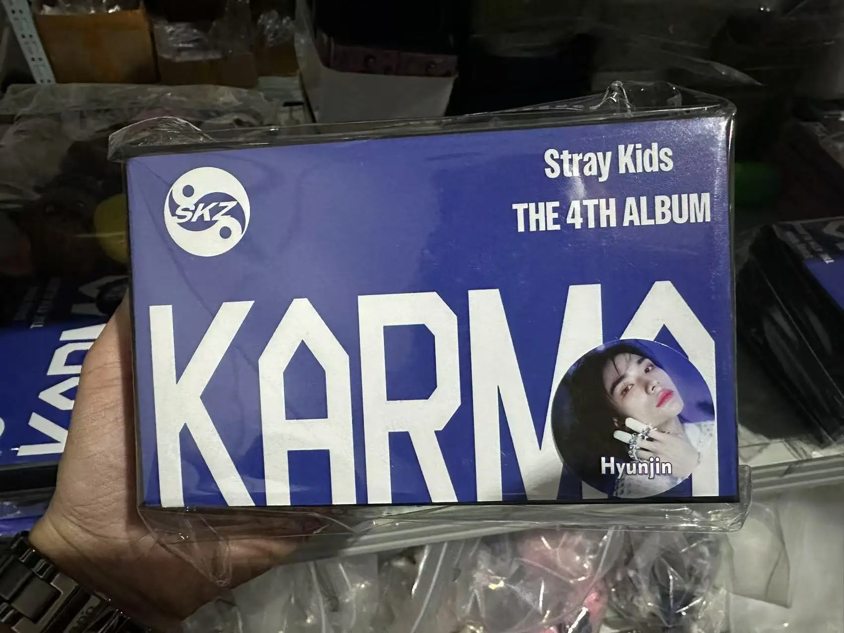 

Spot wholesaleSKZOO Stray Kids FELIX Hwang Hyunjin Персонализированный периферийный набор Брелок для фотокарт Наклейка Kpop Idol Fan Подарочная коробка