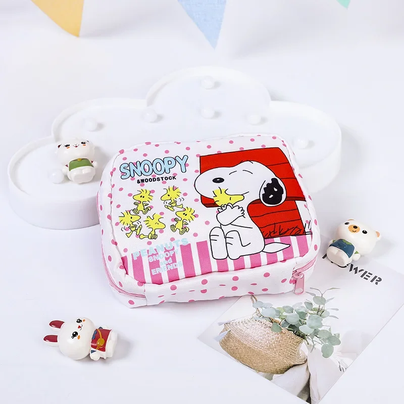 Snoopy-Bolsa de almacenamiento de tampones para mujer, bolsa de cosméticos, servilleta, portátil, Mini Cables de datos, Banco de energía USB, organizador, regalo