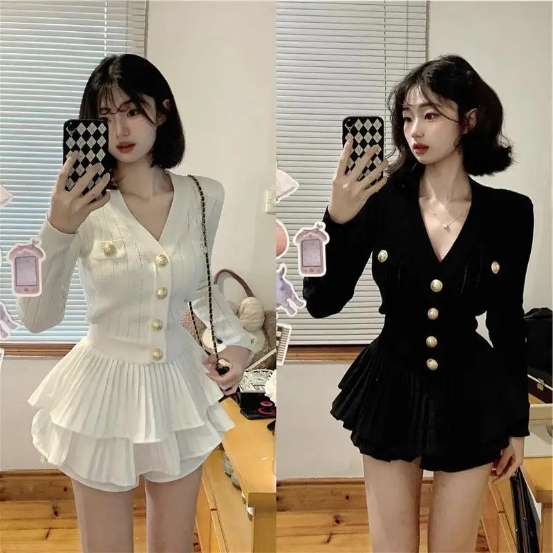 v-neck-slim-fit-long-sleeved-knitted-shirt-with-pleated-cake-skirt-women's-spring-and-autumn-new-ballet-style-two-piece-set