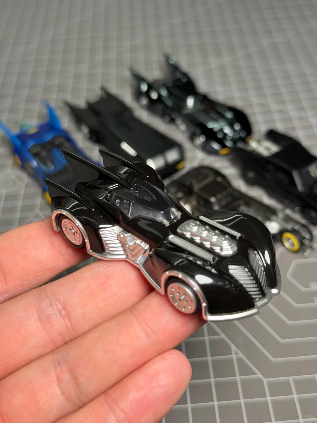 In Stock Blokees Wheels E01 1989 Batmobile Model Car Licensed Batman Diecast Collectible Assembly Vehicle Toys Gifts - view 6