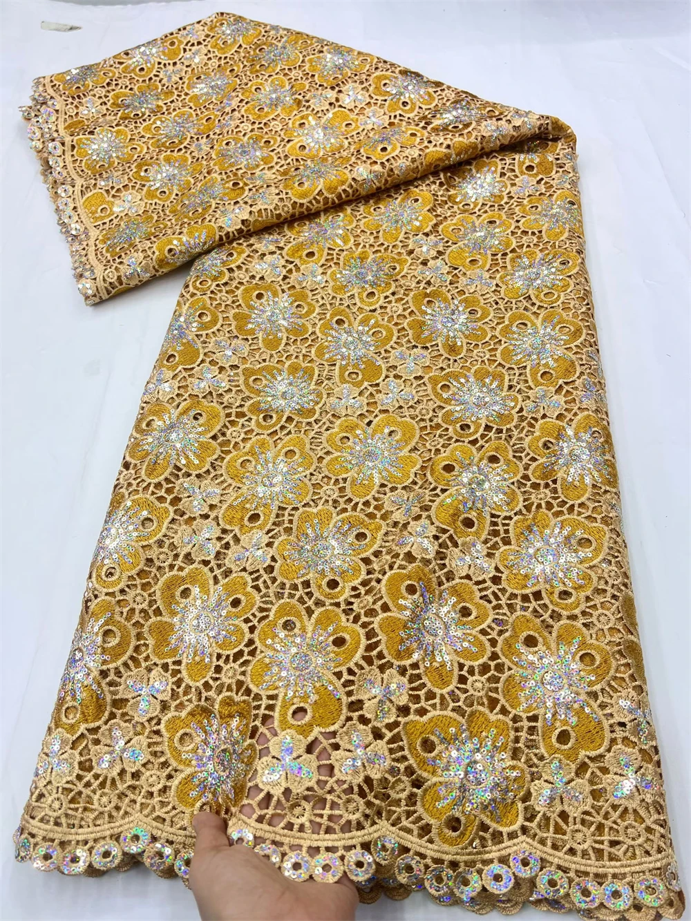 tissu-en-dentelle-guipure-africaine-2026-style-nigerian-avec-strass-de-luxe-soluble-dans-l'eau-style-francais-pour-la-confection-de-robes-feminines