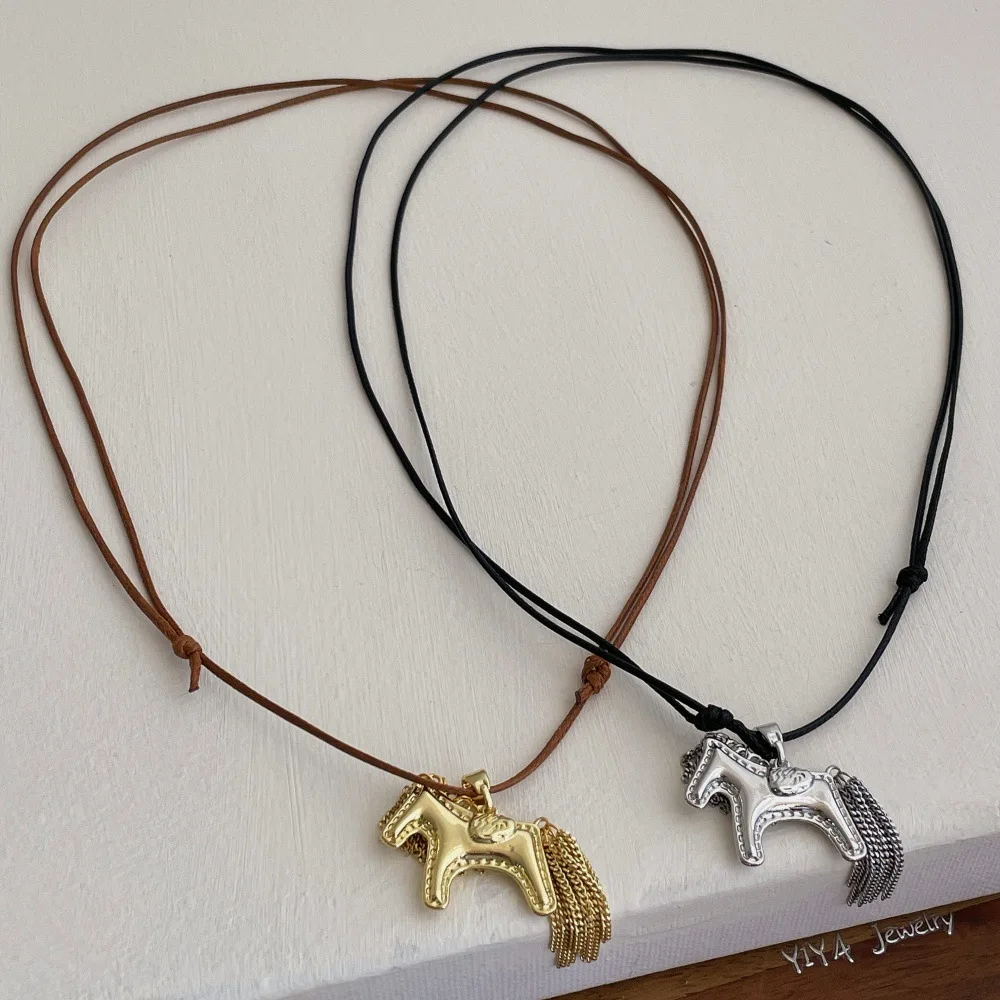

New Unique Design Gold Silver Color Pony Pendant Long Tassel Necklace for Women Adjustable Charm Clavicle Chain Simple Jewelry