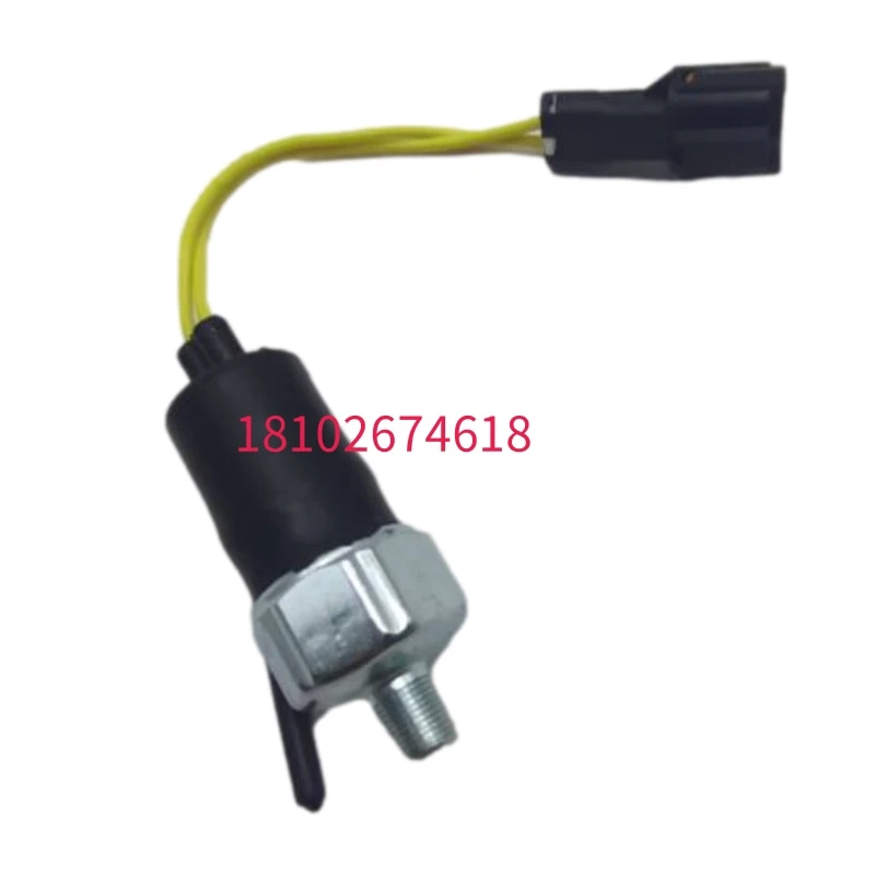 Excavator oil pressure sensor 1-82410160-0 1-82410170-0  for Hitachi EX120 EX200-1 EX200-2 EX200-3 EX200-5 6BD1 6BG1 engine