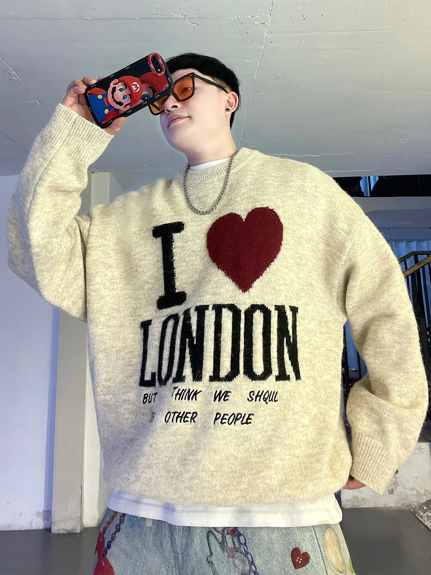 

Утепленный круглый вязаный свитер для мужчин, зимний, теплый, с узором в виде любовных писем, свободного кроя, удобный, повседневный, модный.