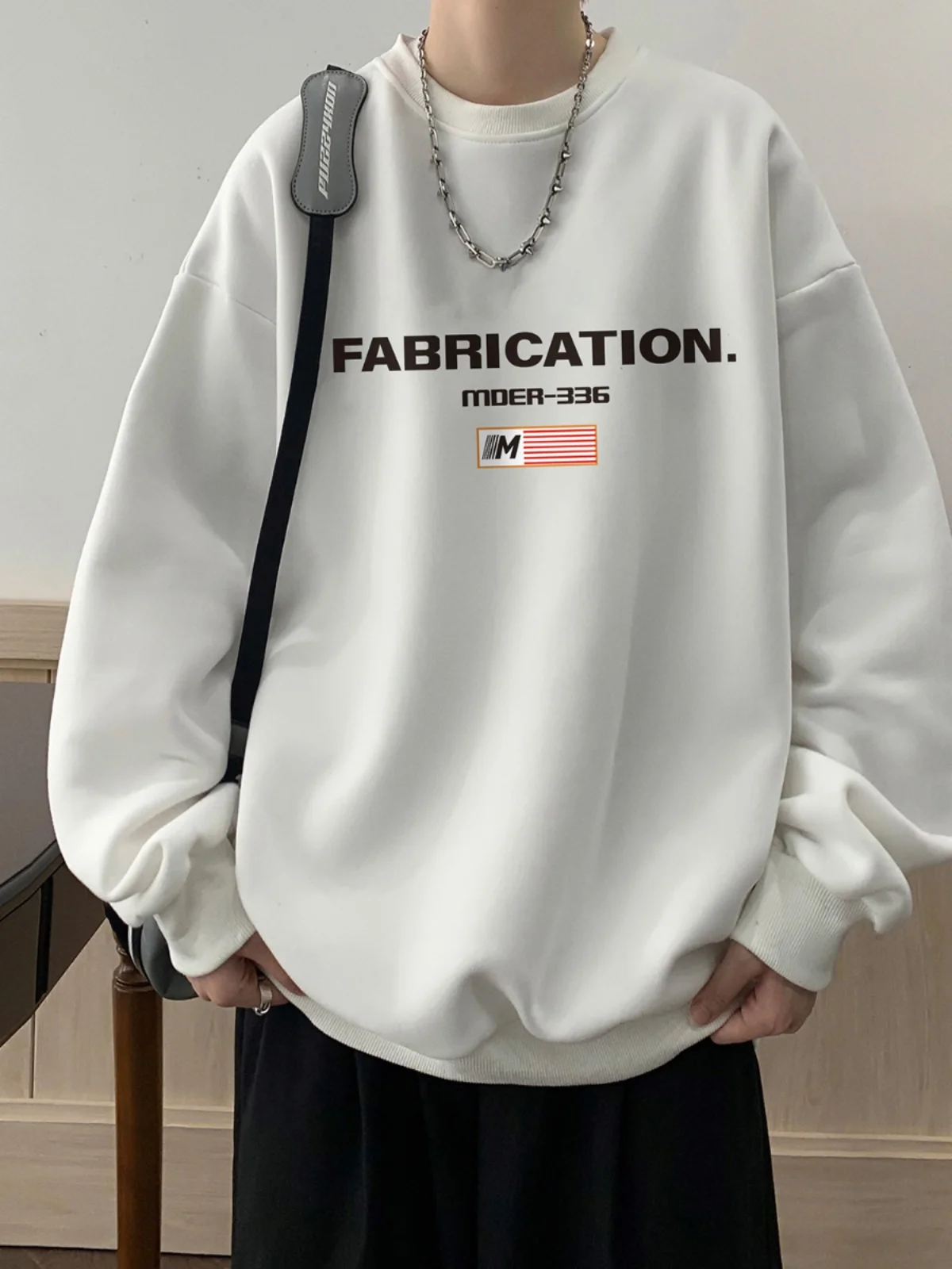 

American Retro Style Long Sleeve round Neck Fleece Lined Hoodless Jacket for Men Spring Autumn Casual Comfortable Sweatshirt
