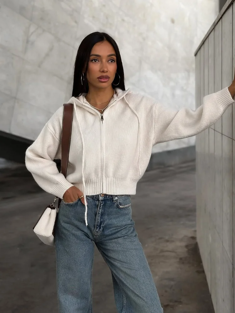 

Casual Solid Color Zipper Hoodie Knitted Cardigan Fashion Full Sleeves Loose Fit Short Coat New Autumn Commuter Streetwear 2025