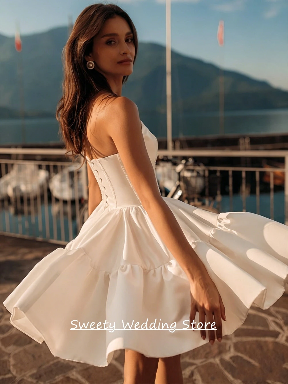 Customized Little White Dresses Robe Mariee Sexy Scoop Neck Sleeveless Beading A Line Short Bridal Gown Bride Dresses