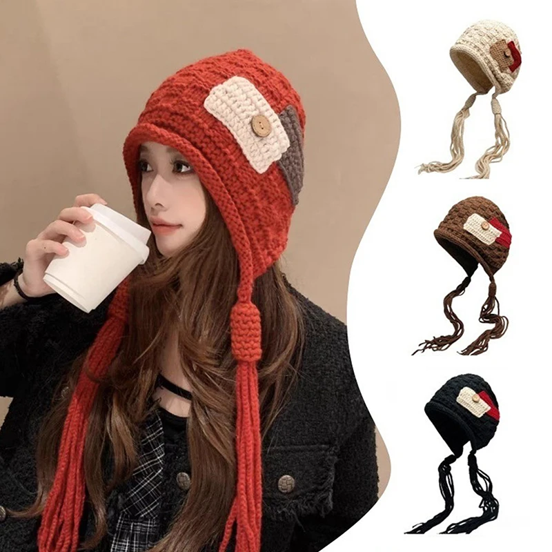 

Повседневная тканевая наклейка с бахромой, вязаная шапка, однотонный пуловер, стильная шапка с косами, защита ушей, вязаный крючком капот