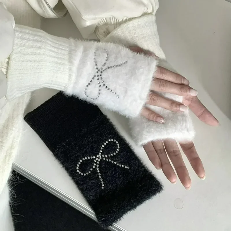 Winter Bogen Strass Halbe Finger Handschuhe Frauen Süße Gestrickte Fingerlose Kristall Bowknot Band Handschuhe Winter Verdicken Fäustlinge